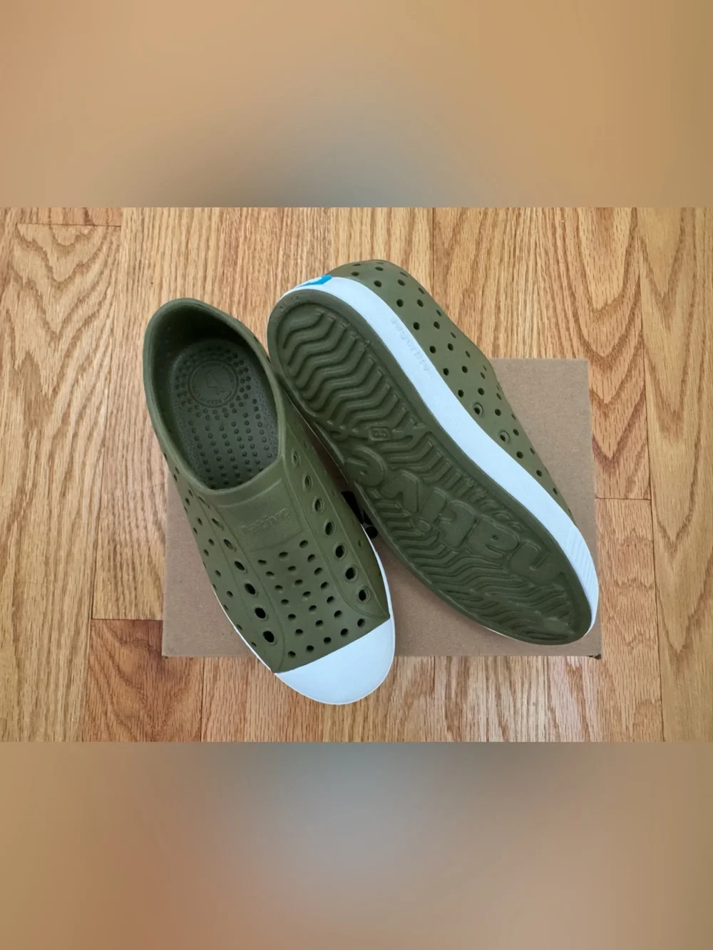 Brand new Native Jefferson C12 rookie green